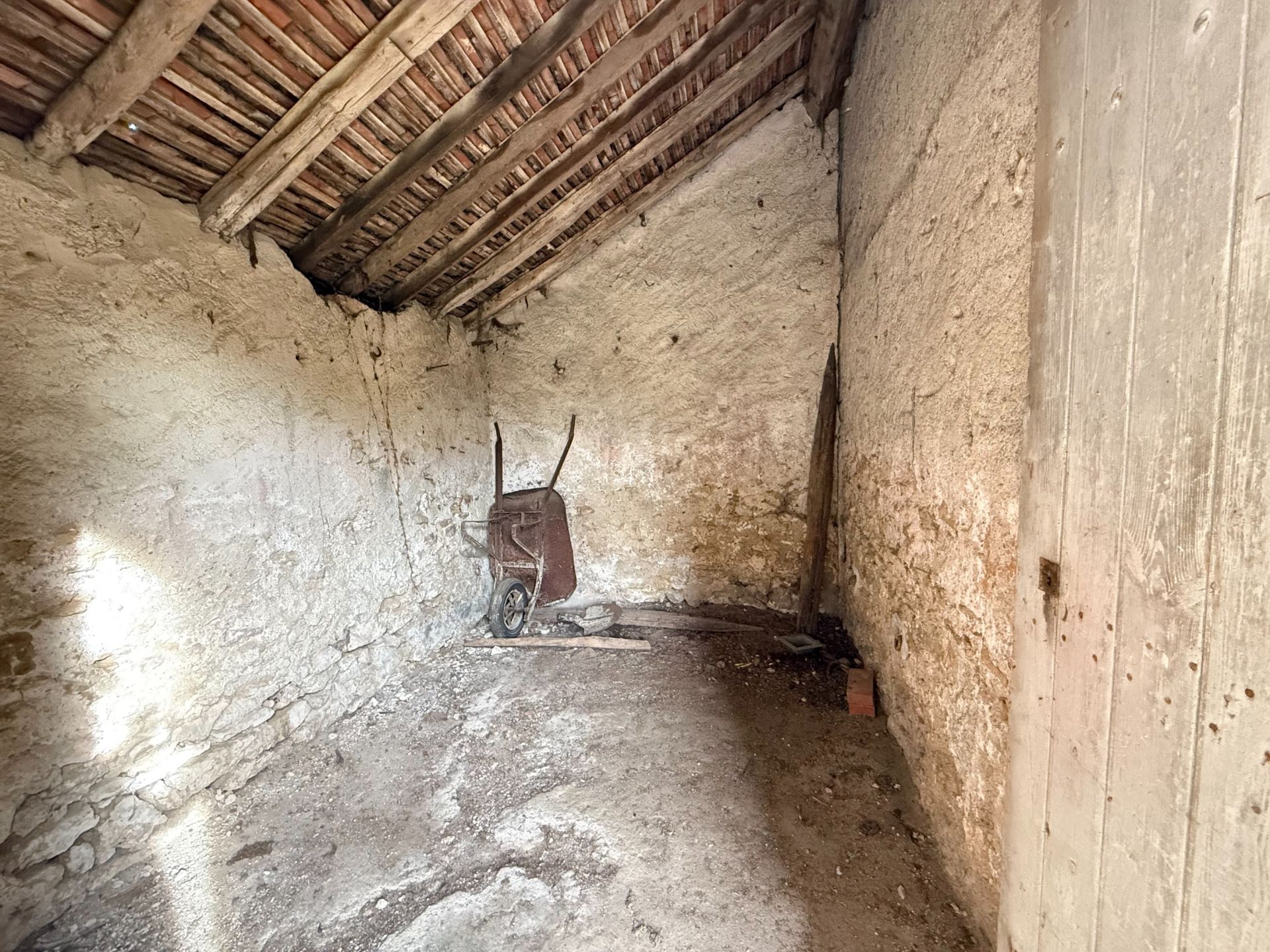 grange 3 Pièces en vente sur ST SULPICE DE POMMERAY (41000)