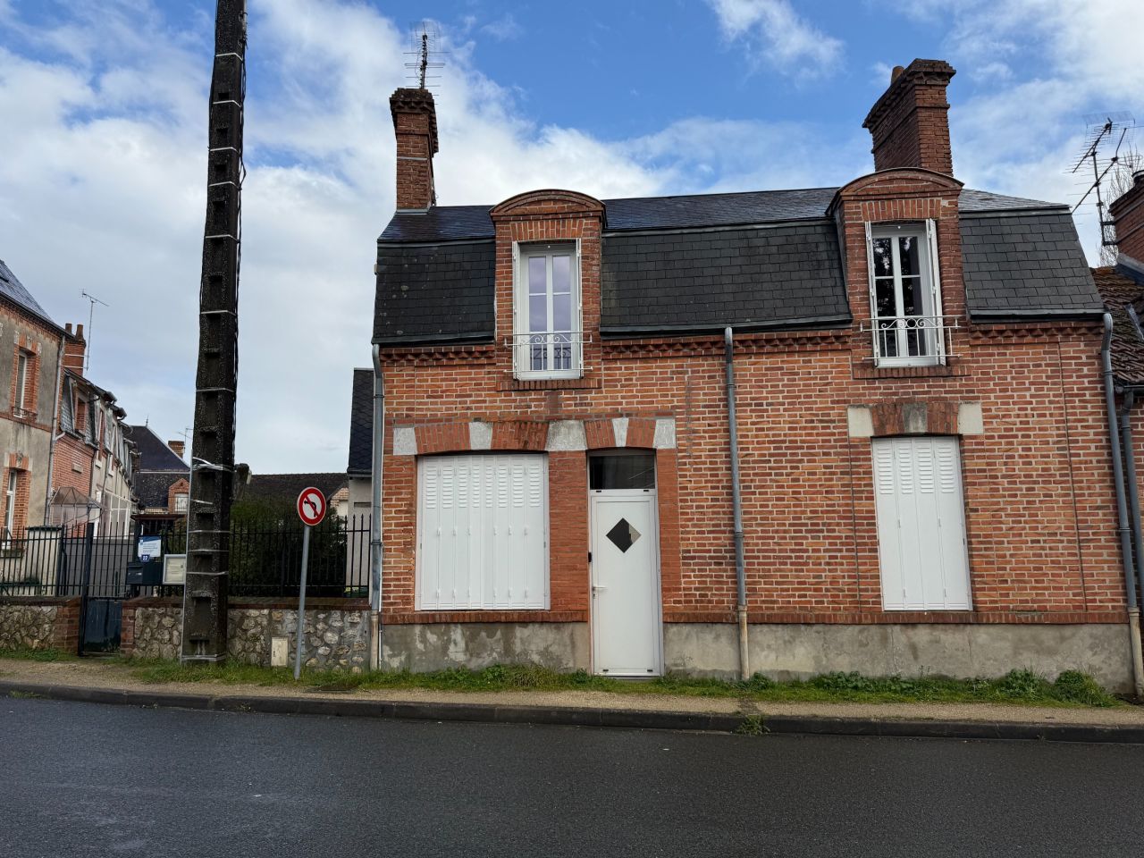 Vente Maison Dhuizon 5&nbsp;Pièces 123&nbsp;m²
