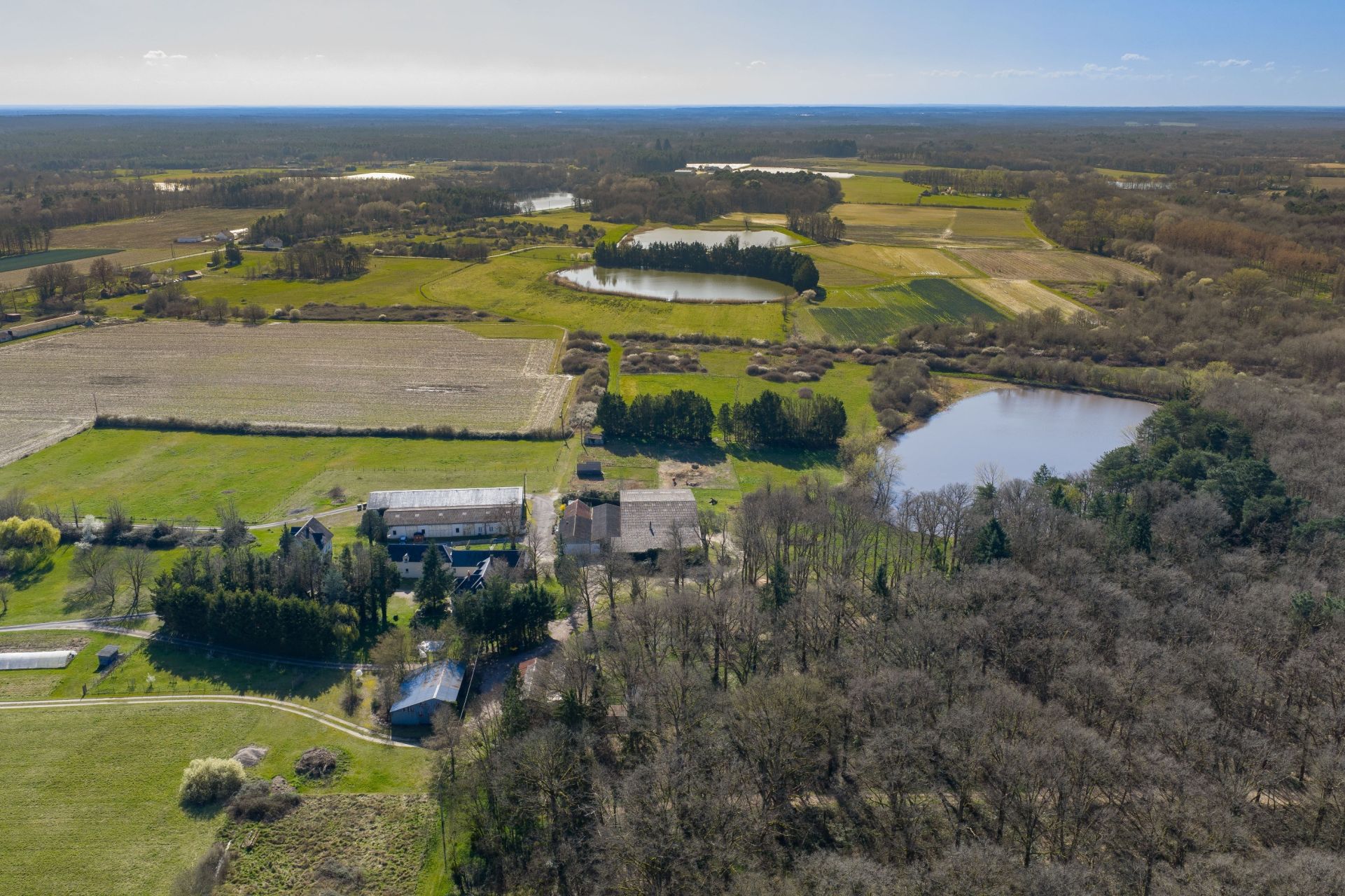propriété 10 Pièces en vente sur COURMEMIN (41230)